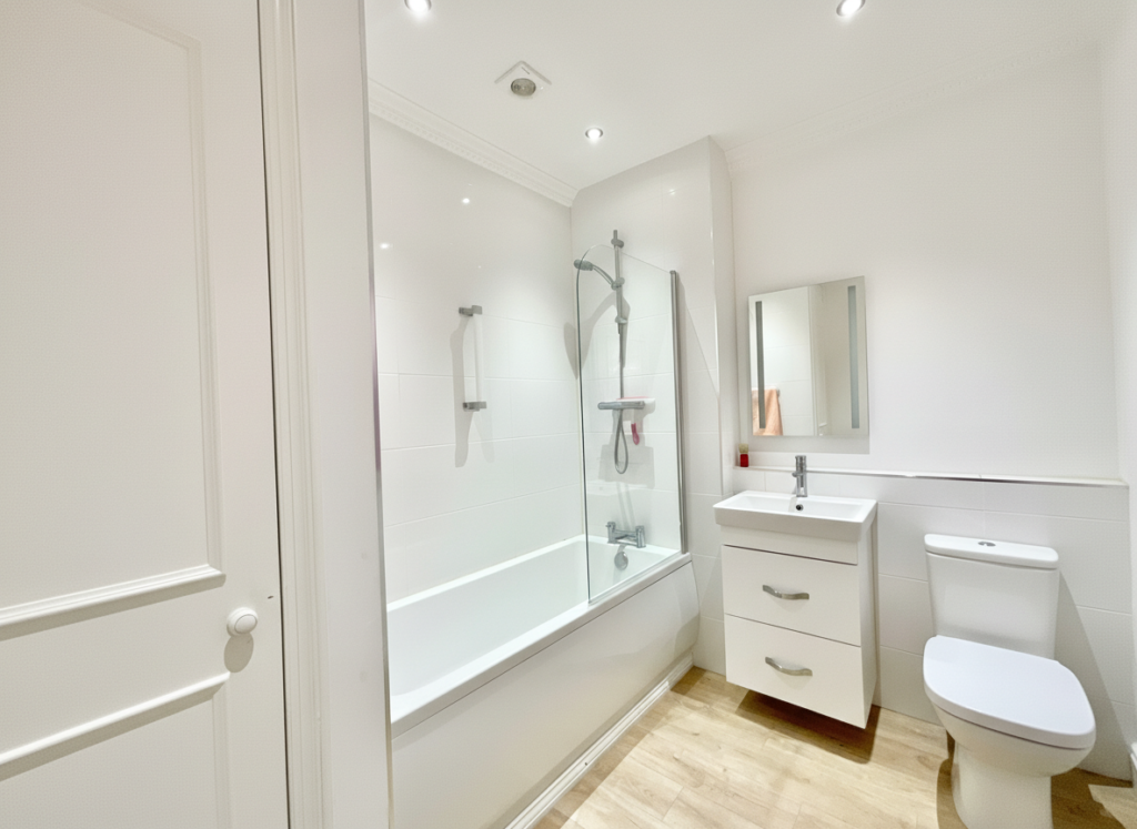 Old Road, Oulton Heath, ST15