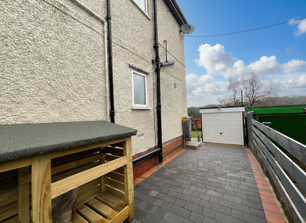 Hanchurch Crossroad, Newcastle, ST5