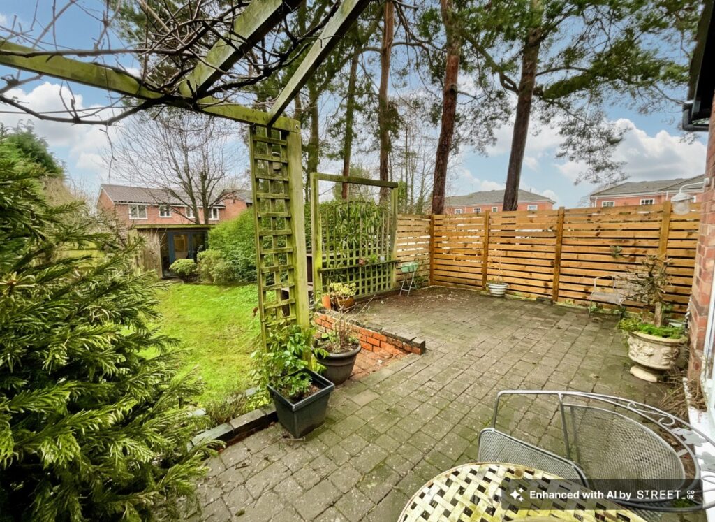 Lichfield Road, Stone, ST15