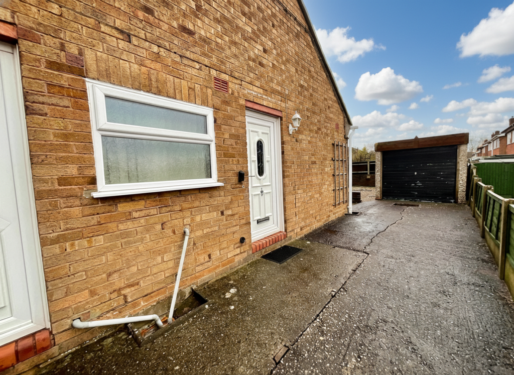 Apley Place, Stoke-On-Trent, ST4