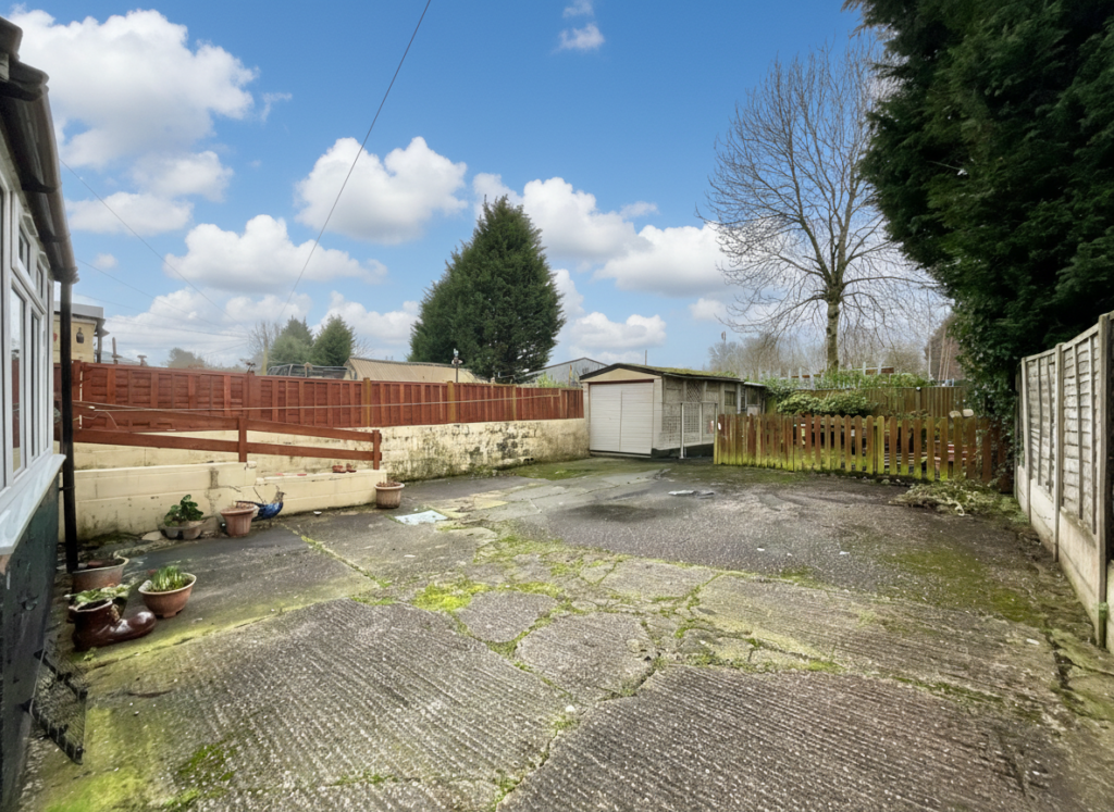 Uttoxeter Road, Blythe Bridge, ST11