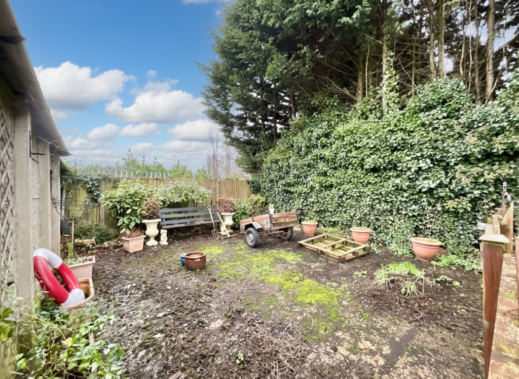 Uttoxeter Road, Blythe Bridge, ST11