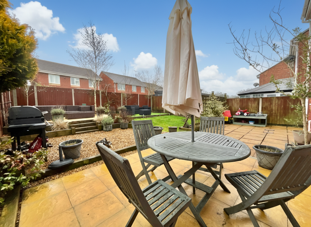 Balmoral Drive, Cheadle, ST10