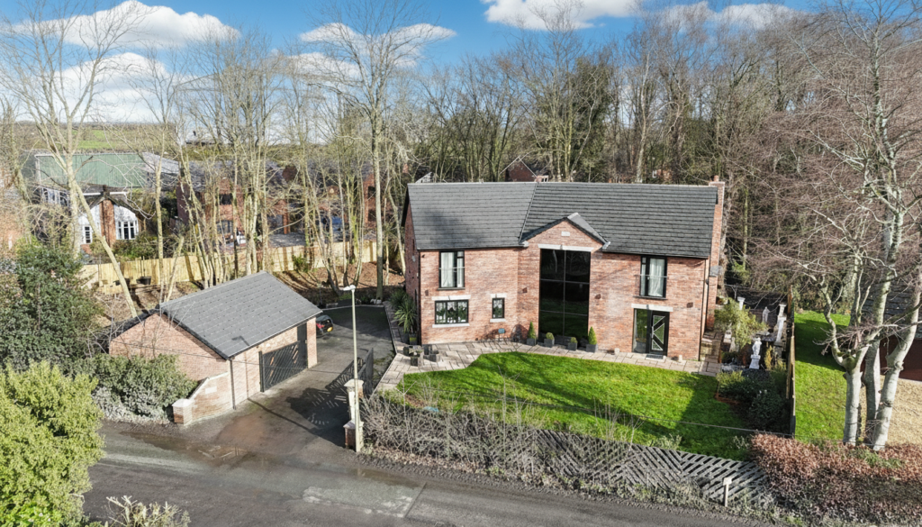 Wrenbury Road, Aston, CW5