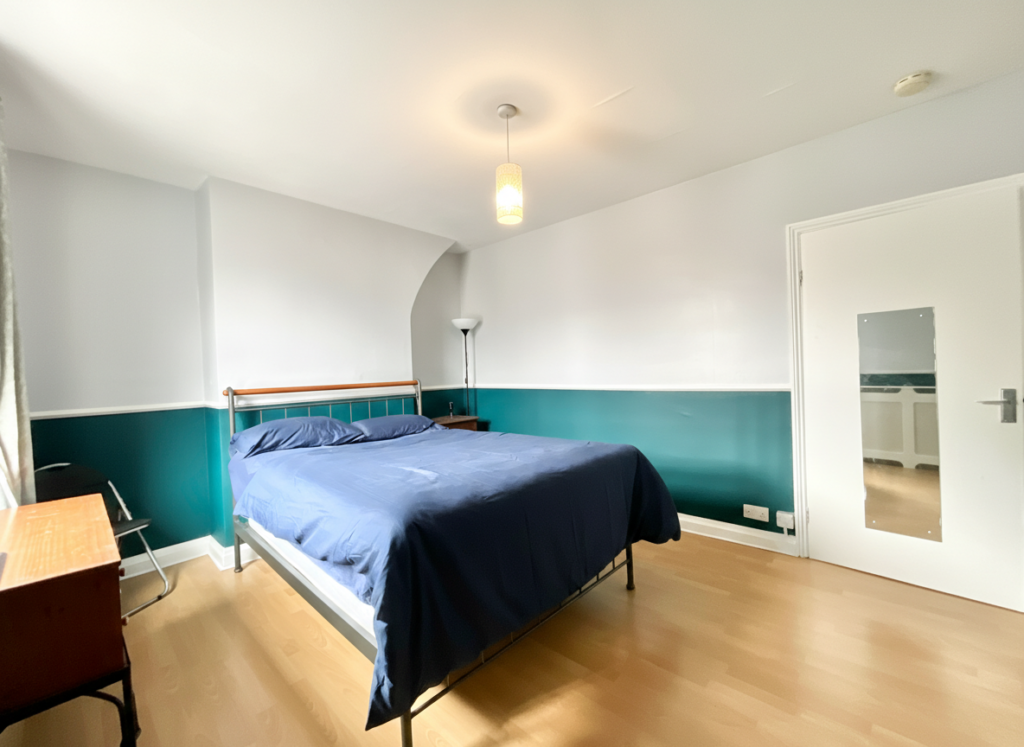 Queen Street, Cheadle, ST10