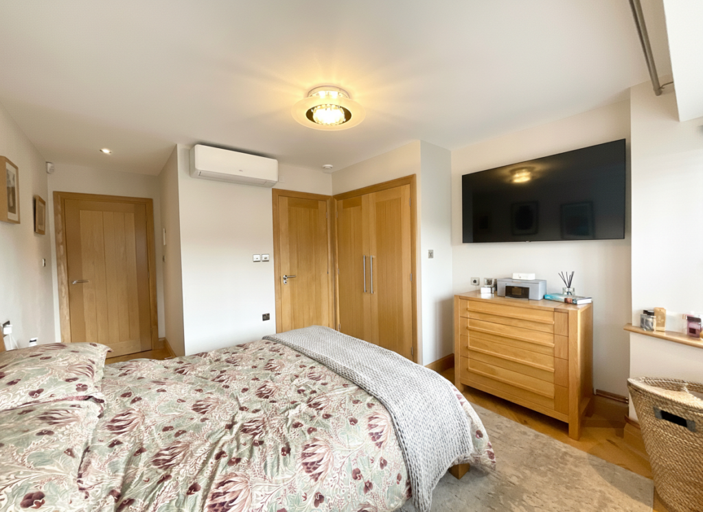 Eastwick Crescent, Stoke-On-Trent, ST4