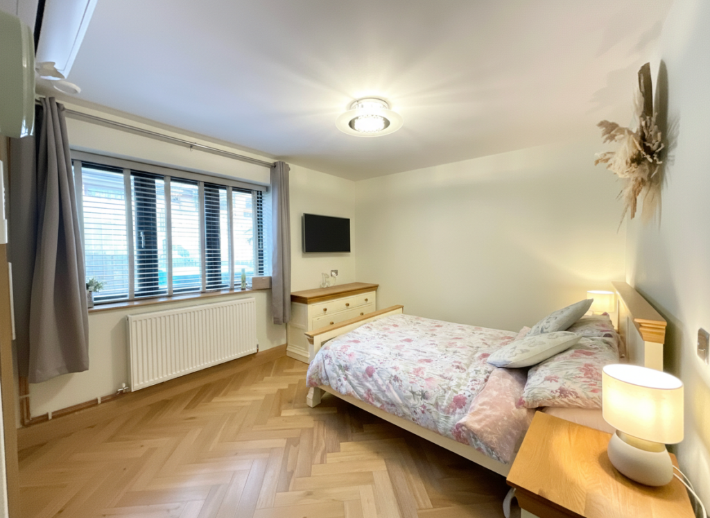 Eastwick Crescent, Stoke-On-Trent, ST4