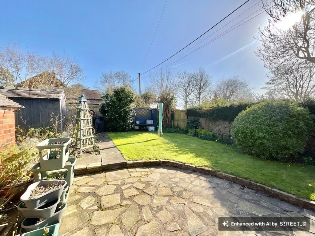 Smithy Lane, Bradley, ST18