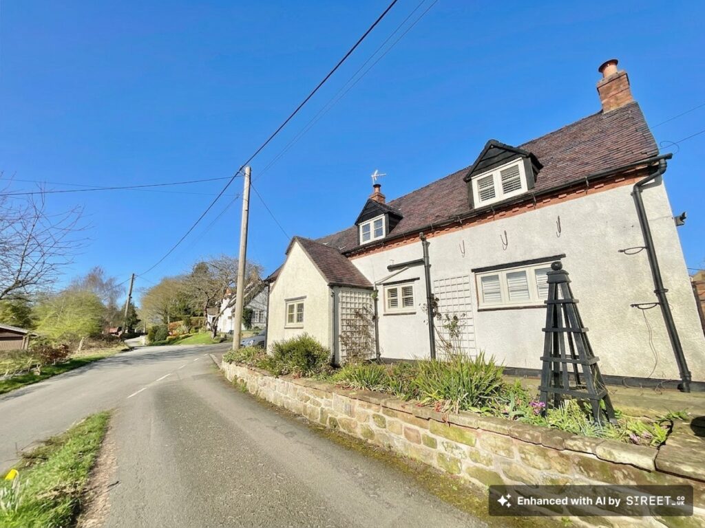 Smithy Lane, Bradley, ST18