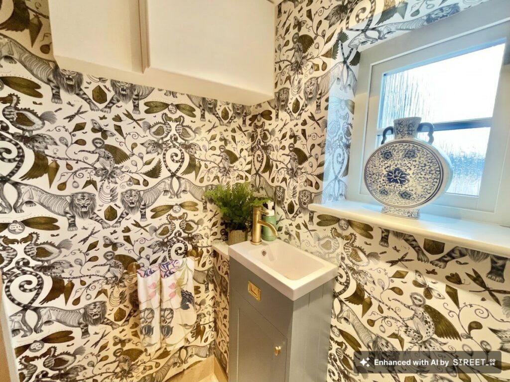 Smithy Lane, Bradley, ST18