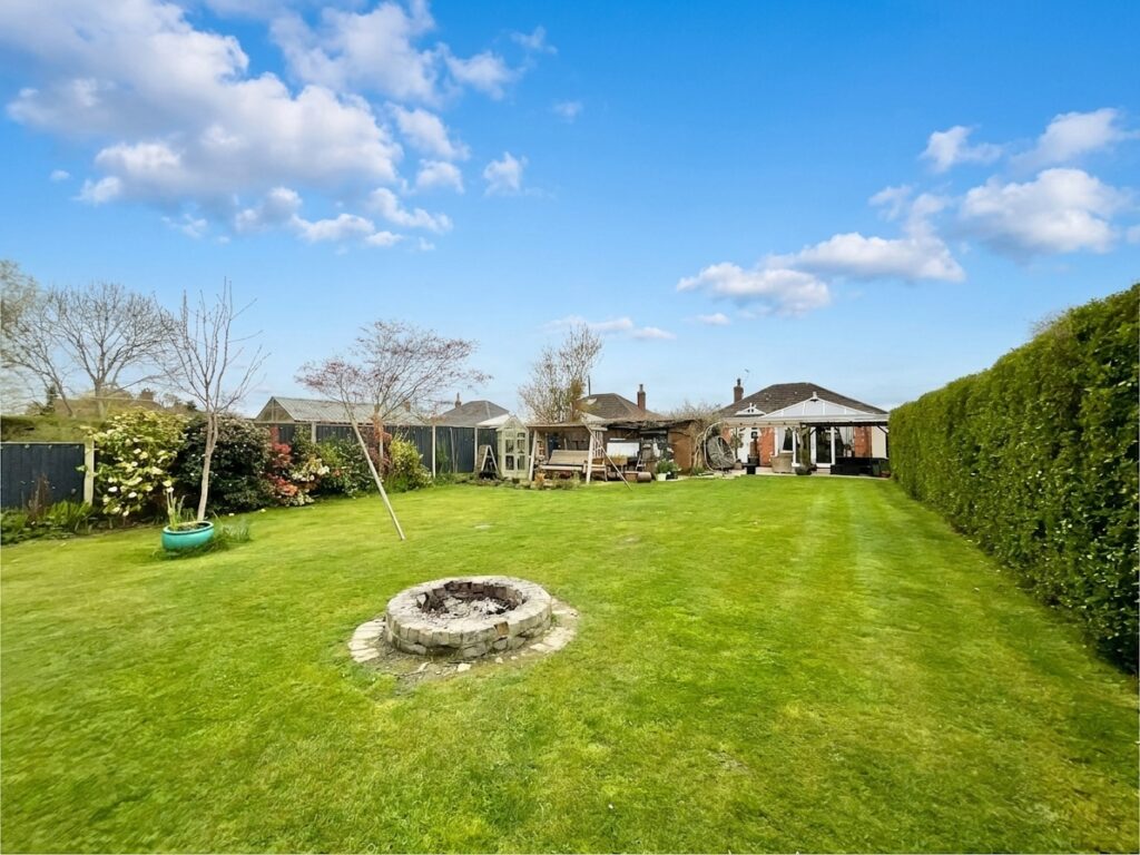 Weston Lane, Basford, CW2