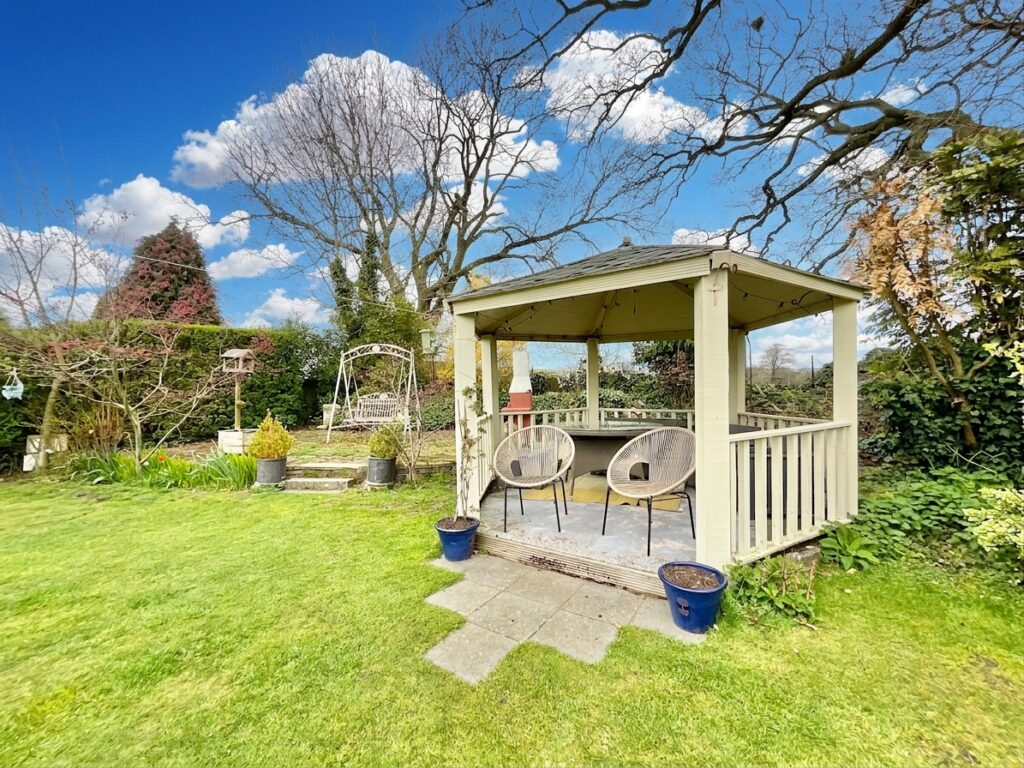 Weston Lane, Basford, CW2