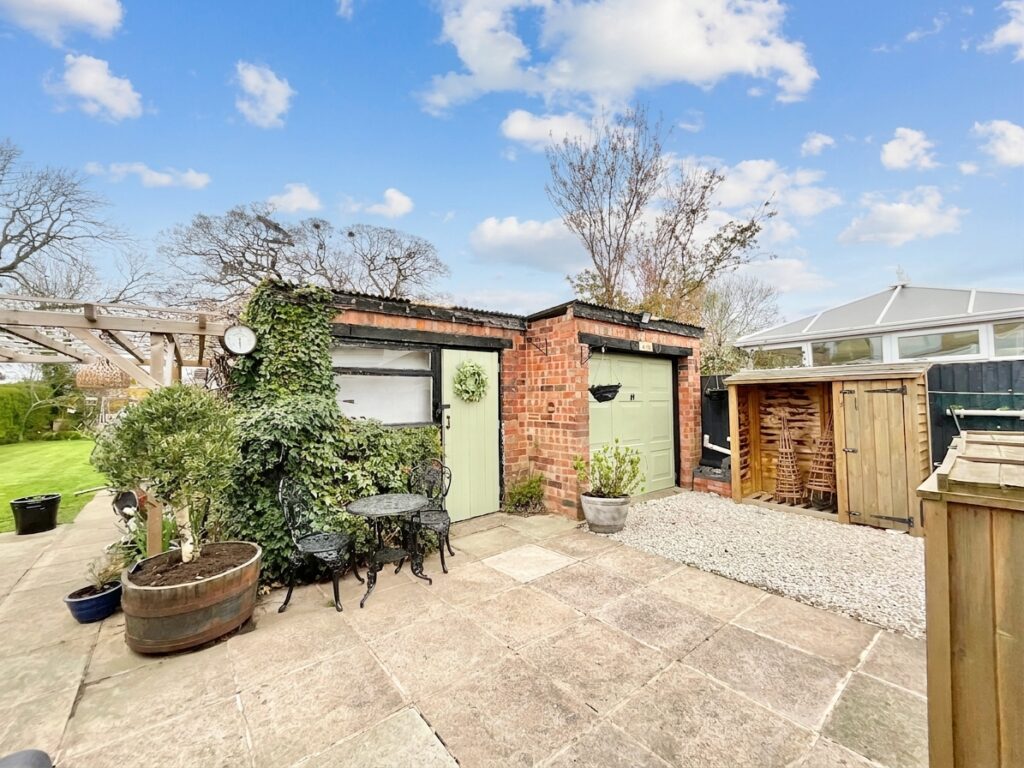 Weston Lane, Basford, CW2