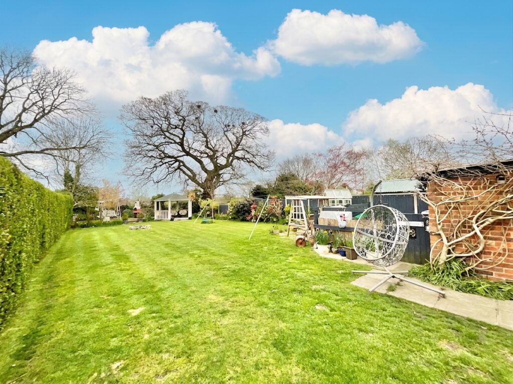 Weston Lane, Basford, CW2