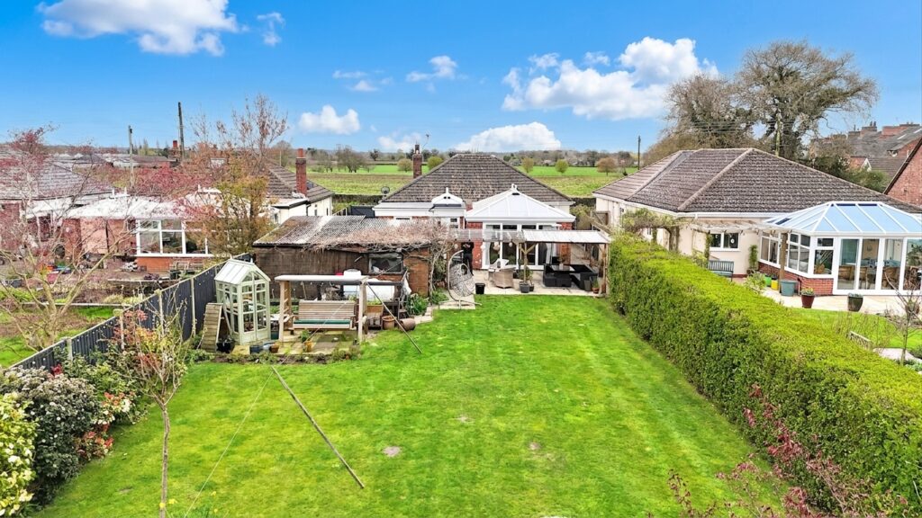 Weston Lane, Basford, CW2