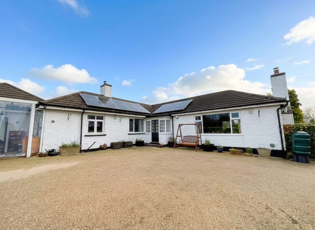 Old Road, Oulton Heath, ST15
