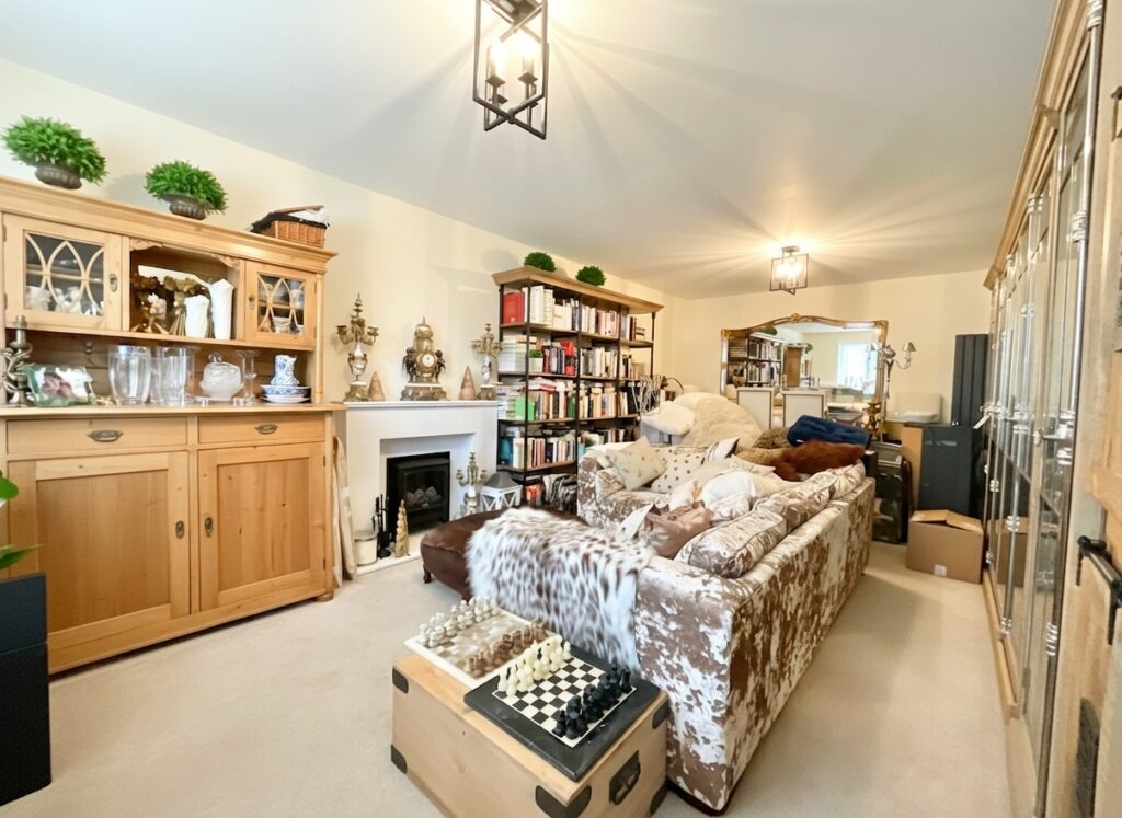 Wrenbury Road, Aston, CW5