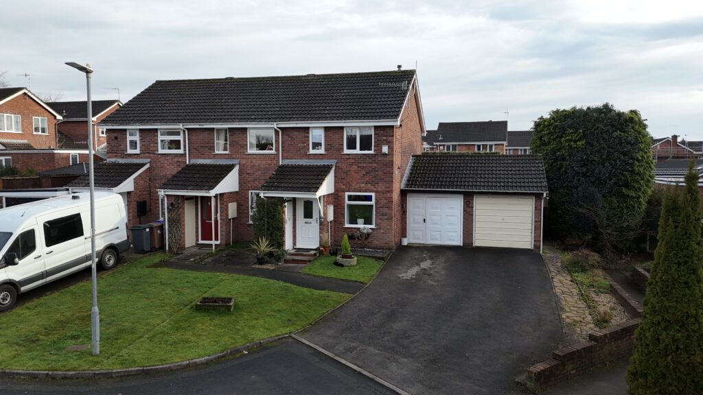 Crompton Grove, Stoke-On-Trent, ST4
