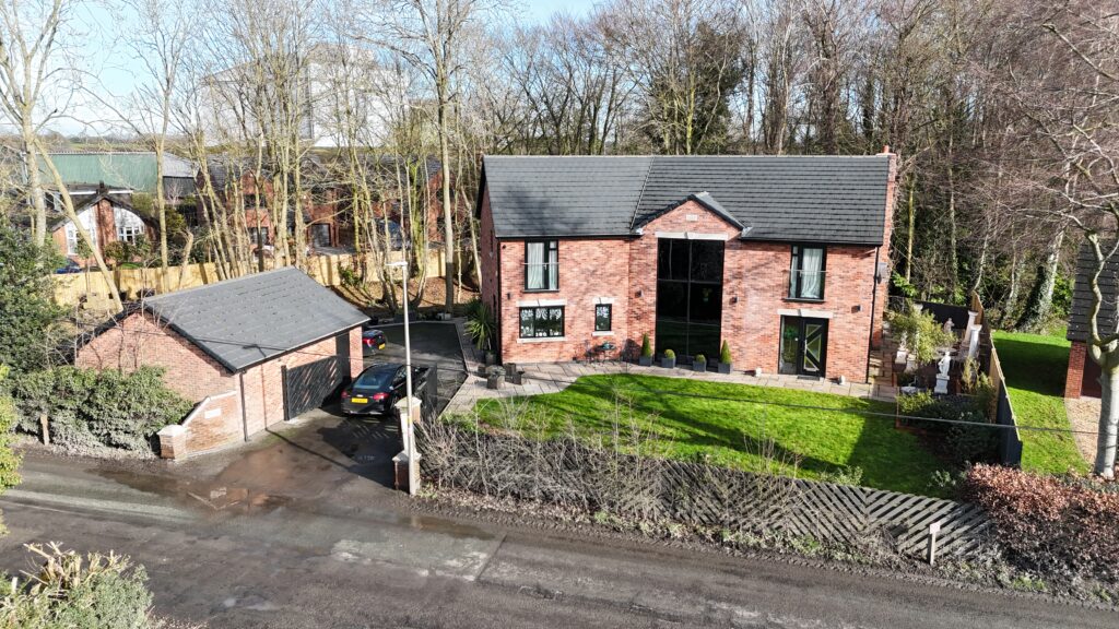 Wrenbury Road, Aston, CW5