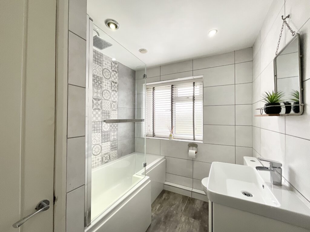 St. Chads Close, Stone, ST15