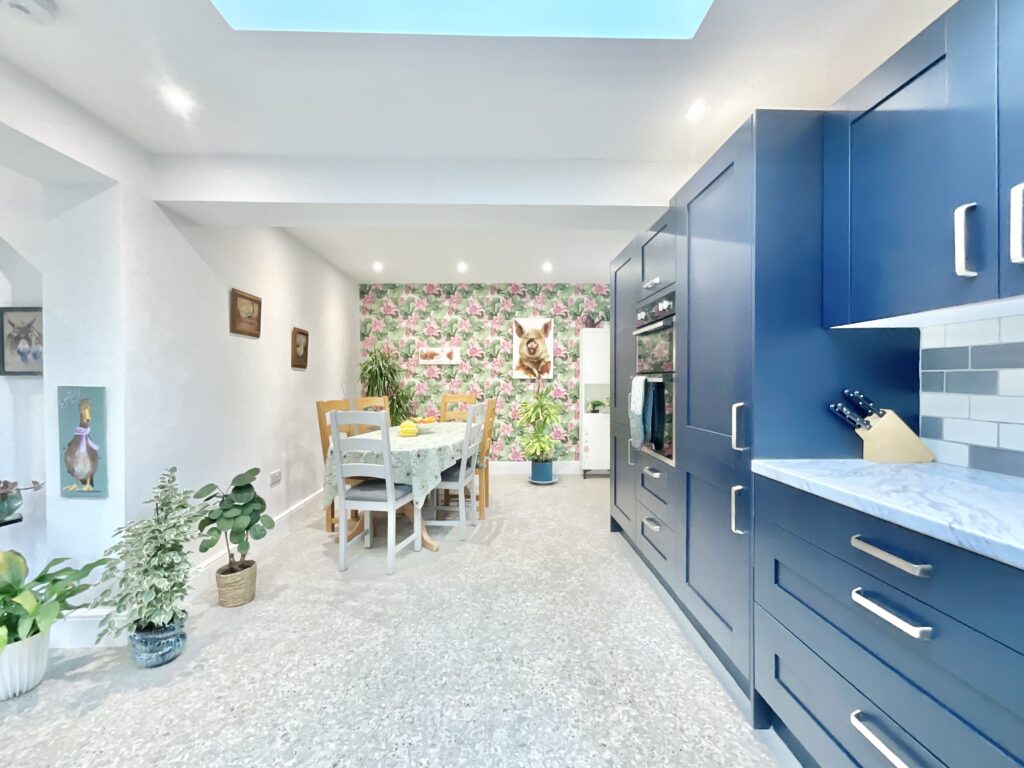 Dilhorne Road, Cheadle, ST10