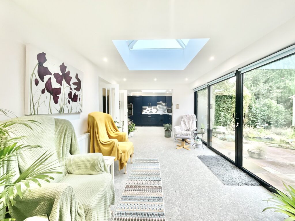 Dilhorne Road, Cheadle, ST10