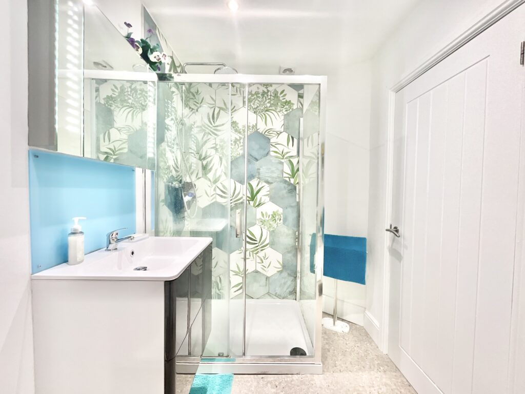 Dilhorne Road, Cheadle, ST10