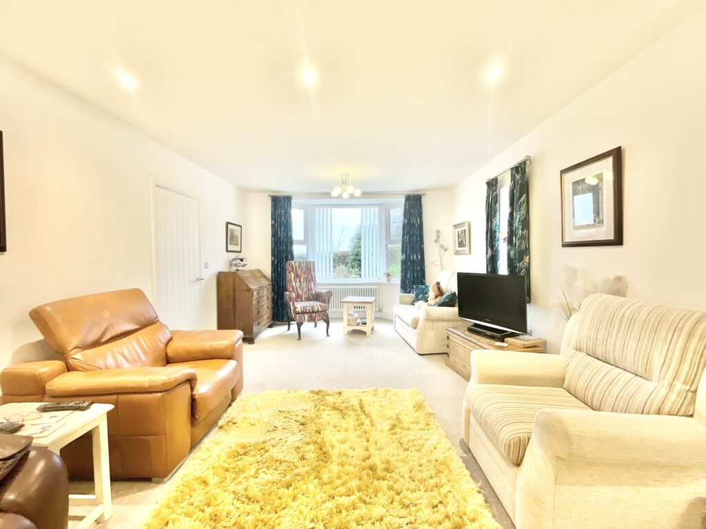 Dilhorne Road, Cheadle, ST10