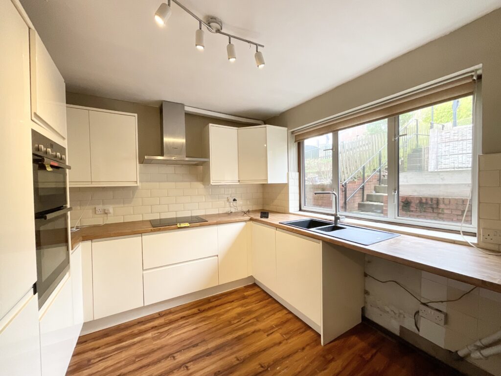 Leaswood Close, Newcastle, ST5