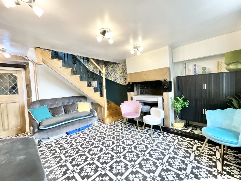 Church Road, Brown Edge, ST6