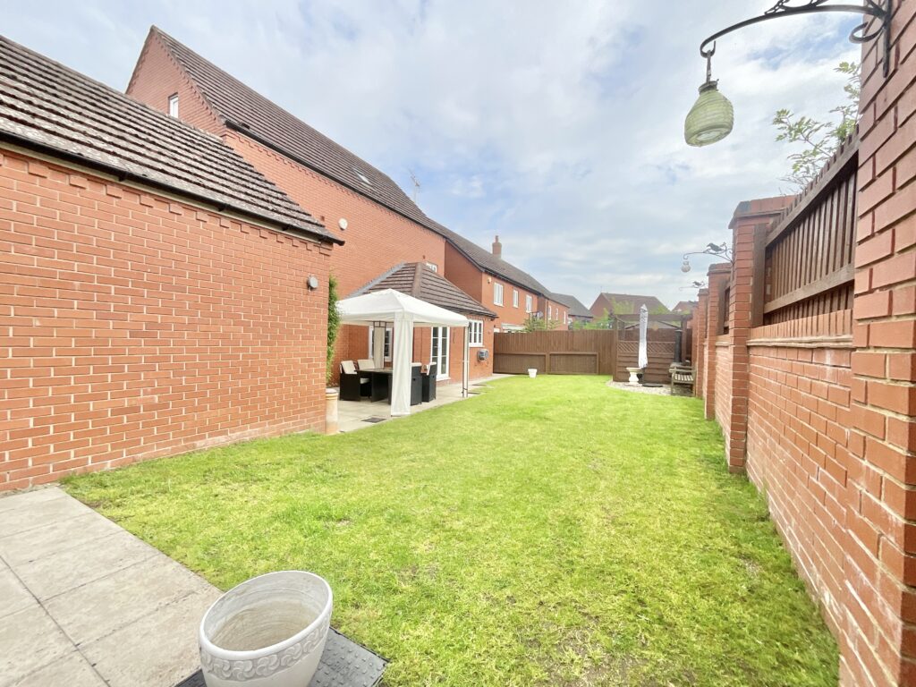 Warwick Rogers Close, Market Drayton, TF9