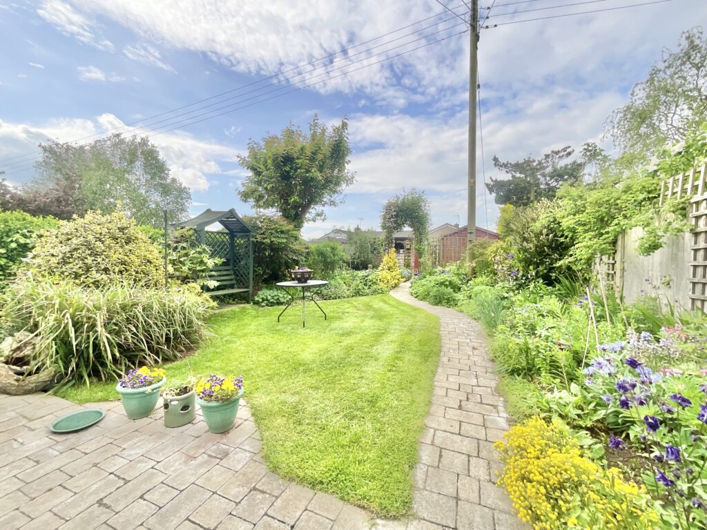 Eccleshall Road, Great Bridgeford, ST18