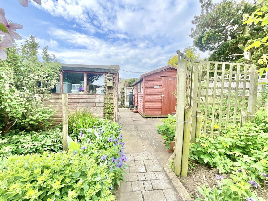 Eccleshall Road, Great Bridgeford, ST18