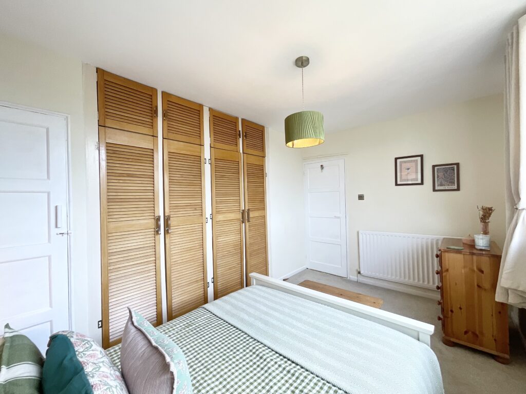 Mount Road, Stone, ST15