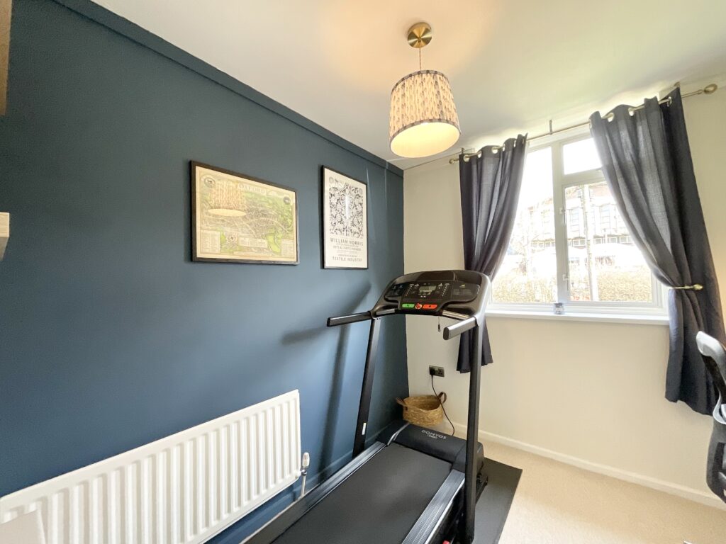 Mount Road, Stone, ST15