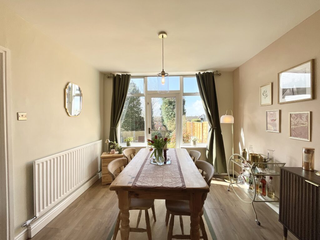 Mount Road, Stone, ST15