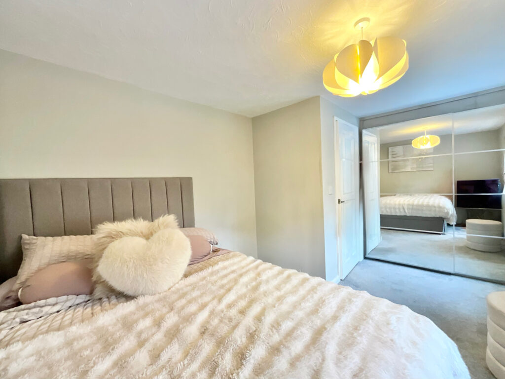 Willow Tree Grove, Stoke-On-Trent, ST4