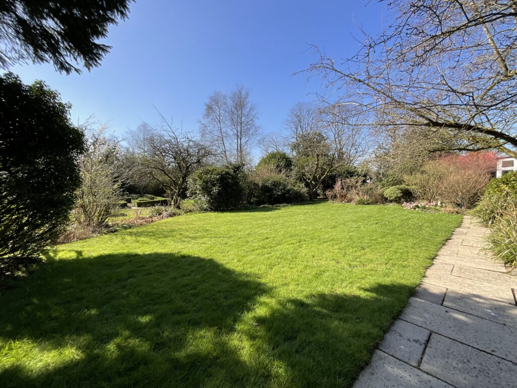 Sandon Road, Hilderstone, ST15