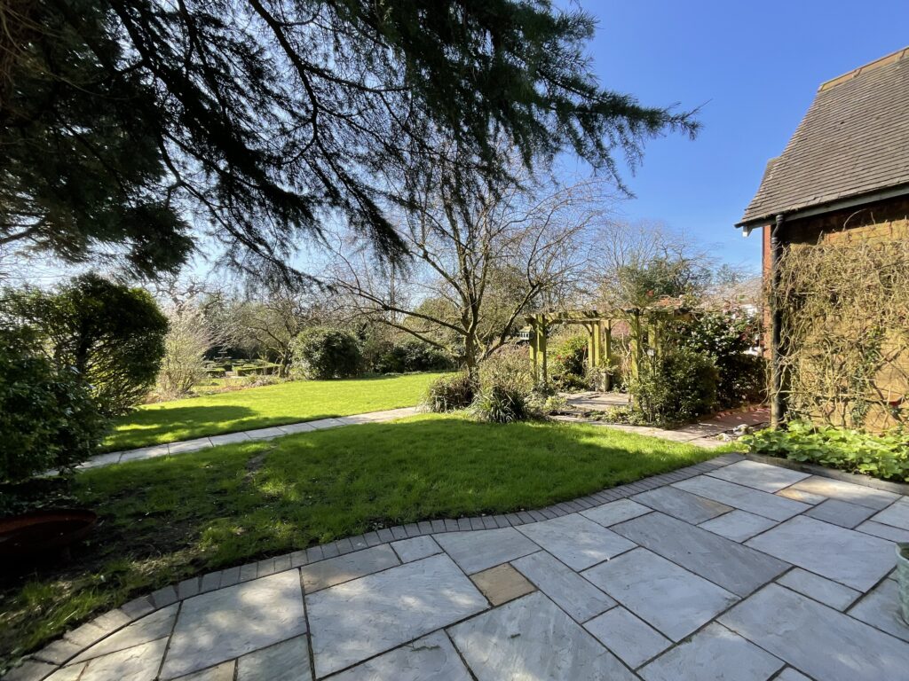 Sandon Road, Hilderstone, ST15