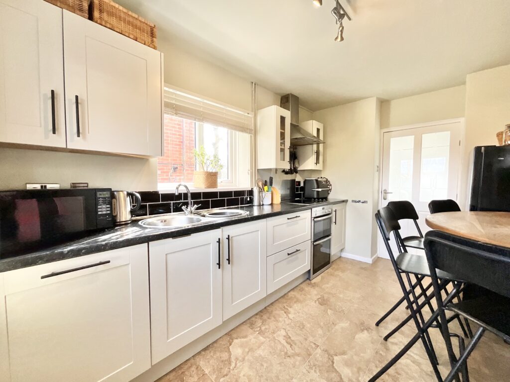 The Avenue, Blythe Bridge, ST11