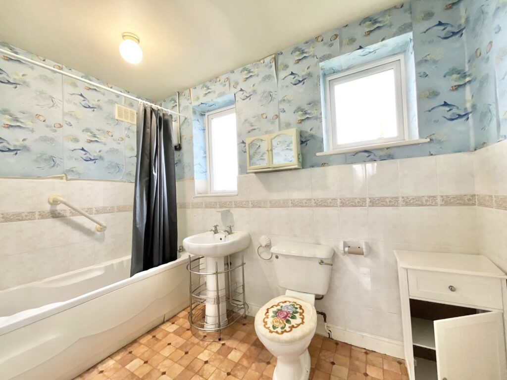 Mackenzie Crescent, Cheadle, ST10