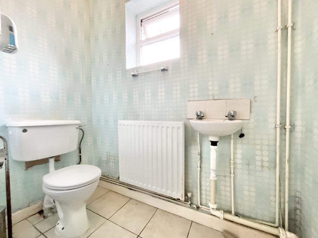 Mackenzie Crescent, Cheadle, ST10