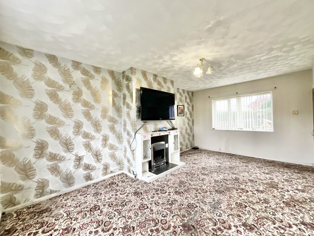 Mackenzie Crescent, Cheadle, ST10