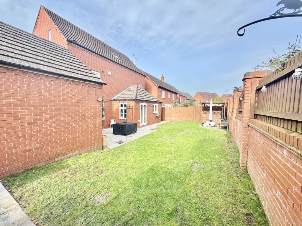 Warwick Rogers Close, Market Drayton, TF9