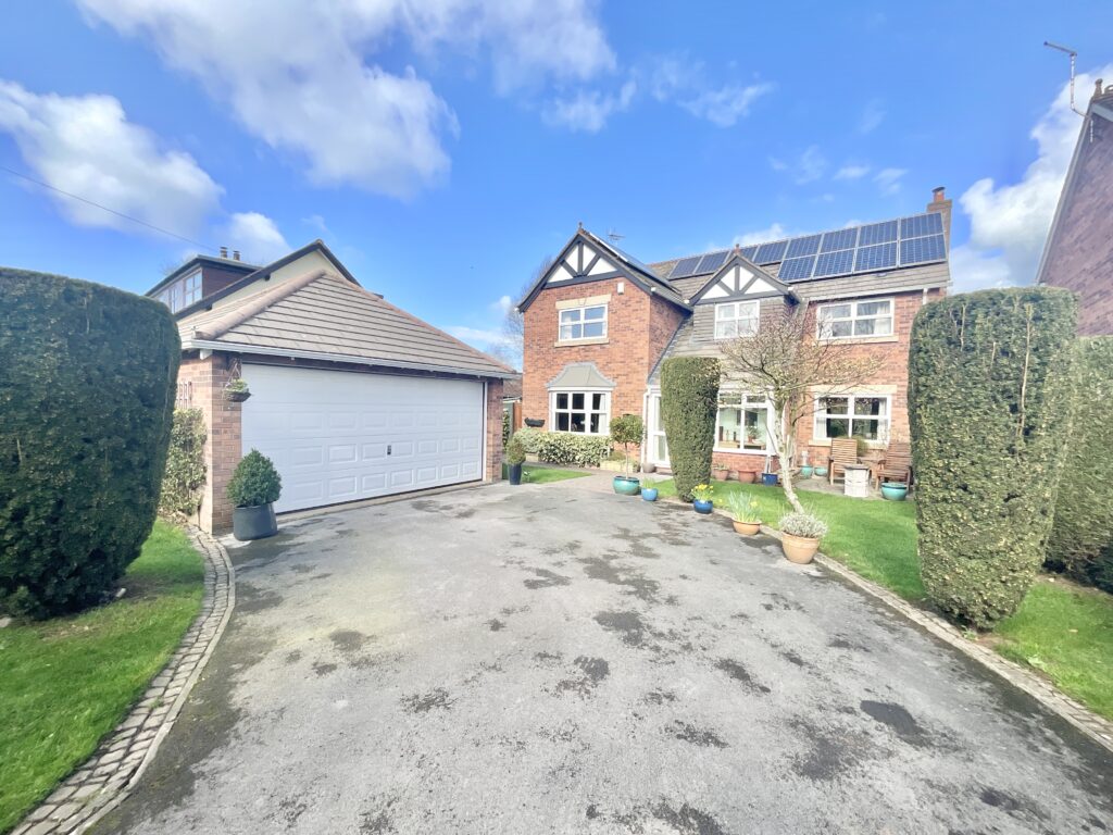 Hampton Drive, Market Drayton, TF9