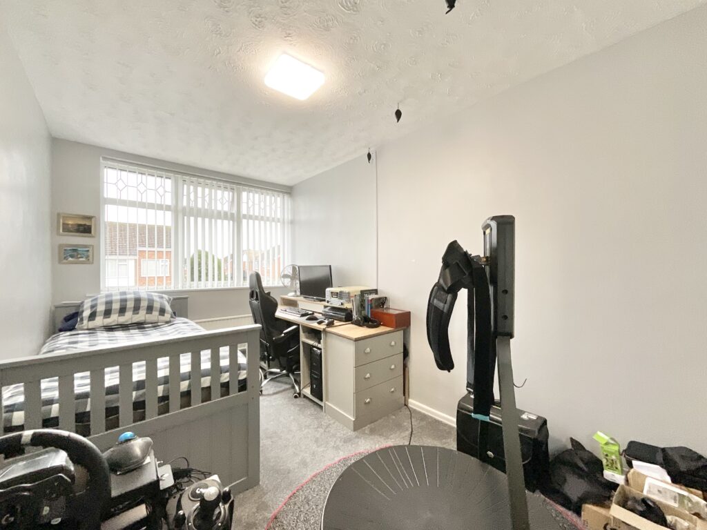 Holyrood Drive, Wistaston, CW2