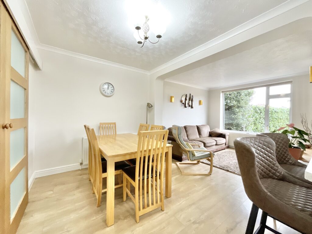 Holyrood Drive, Wistaston, CW2