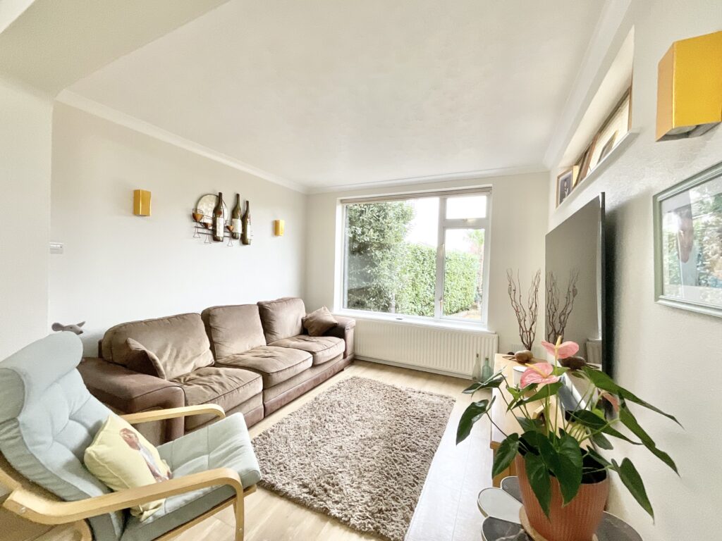 Holyrood Drive, Wistaston, CW2