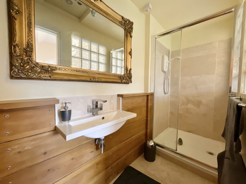 London Road, Walgherton, CW5