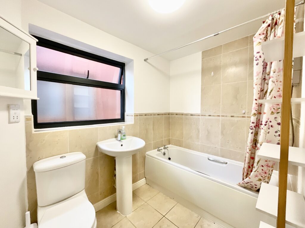Walton Way, Stone, ST15